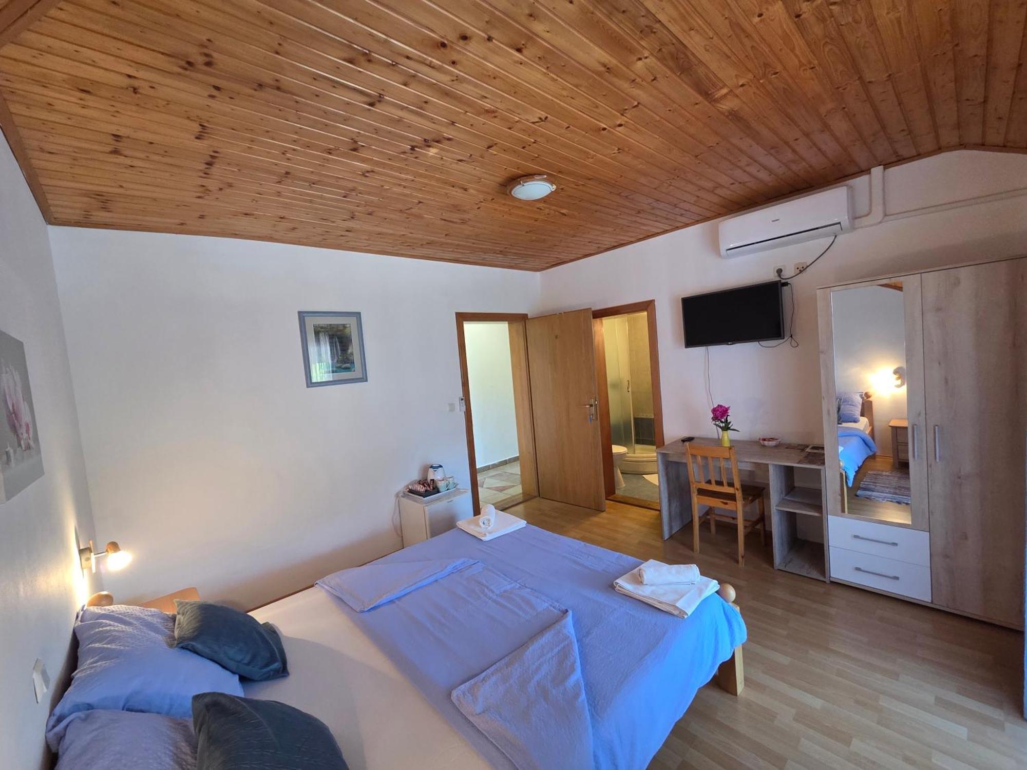 Apartman & Sobe Orhideja Smoljanac Exterior foto