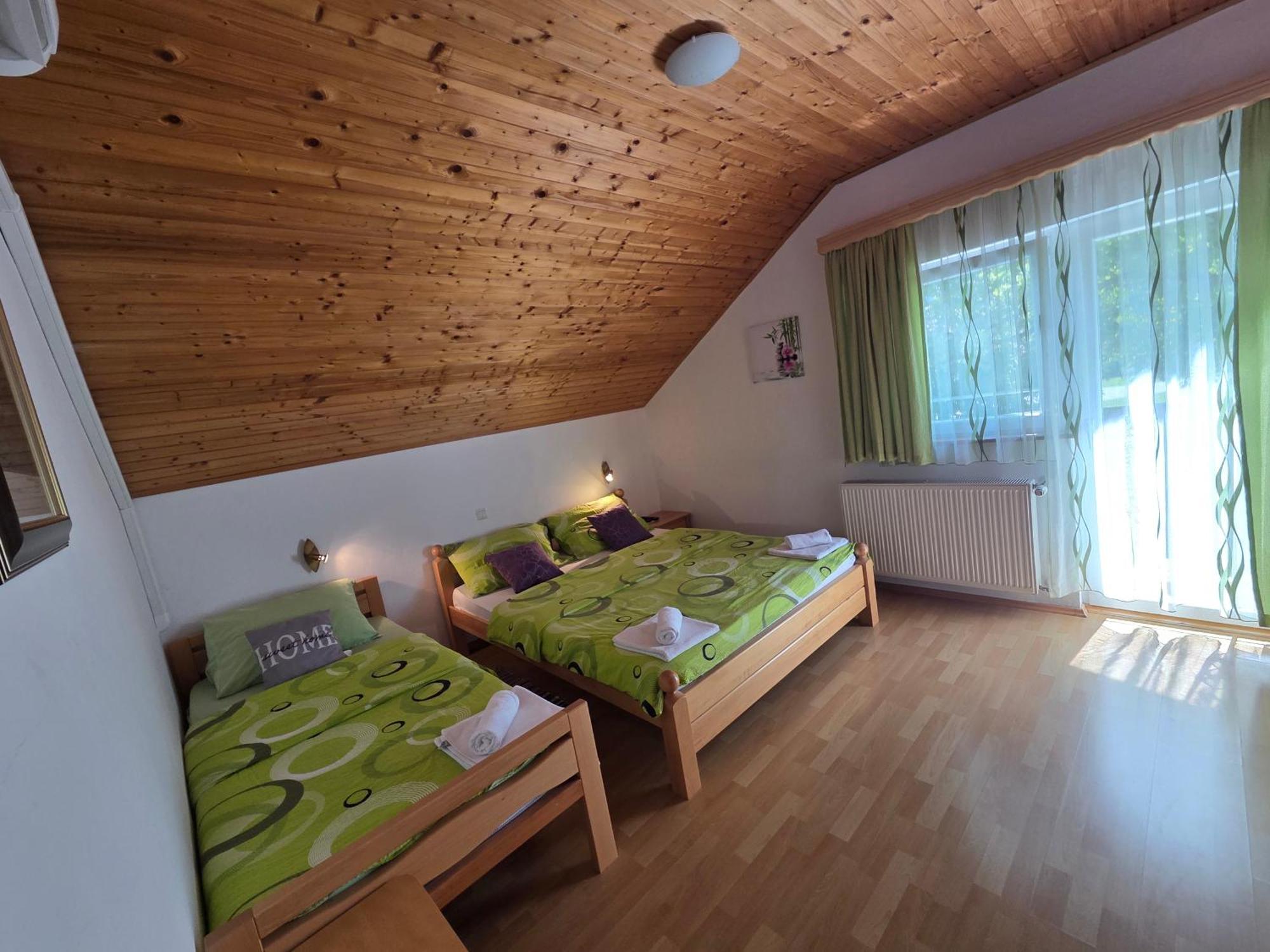 Apartman & Sobe Orhideja Smoljanac Exterior foto